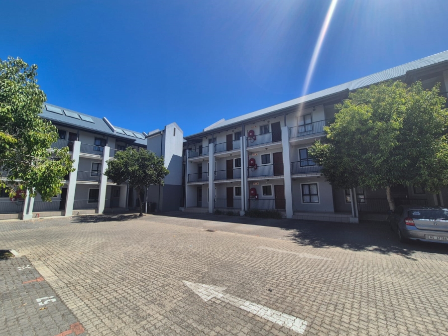 To Let 2 Bedroom Property for Rent in Buh Rein Estate Western Cape